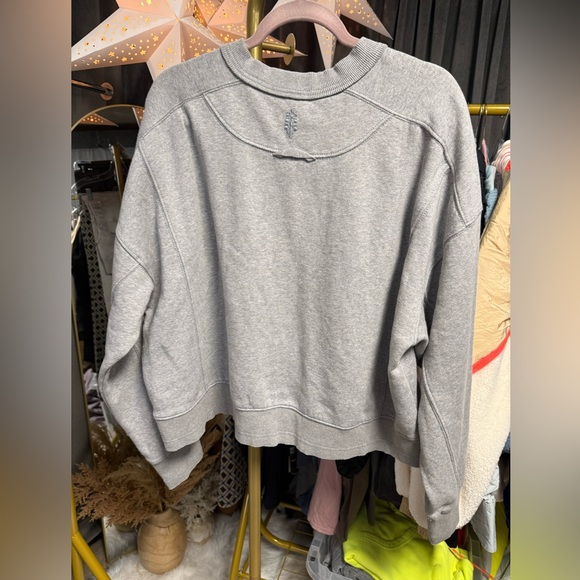 NWOT Free People FP Movement Intercept Crewneck Sweatshirt in Heather Grey - Picture 5 of 6